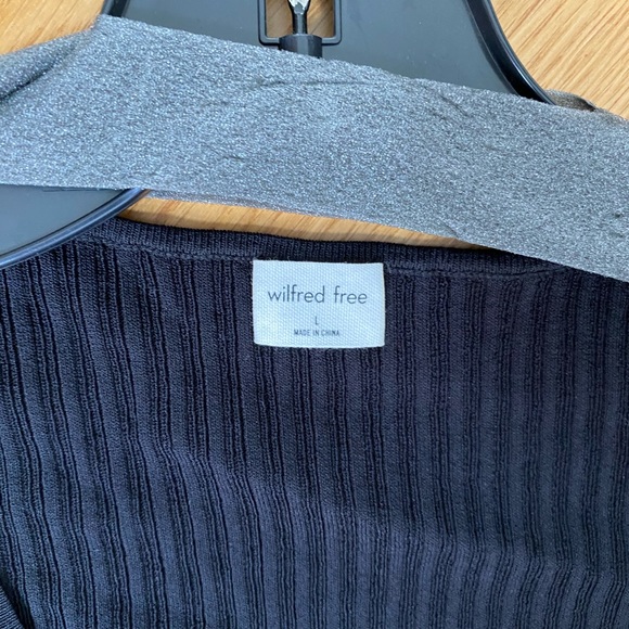 aritzia wilfred tie front top - Picture 2 of 2